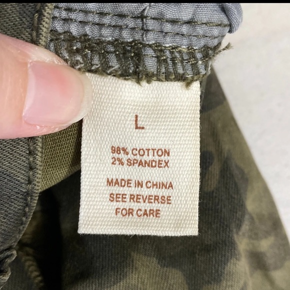 Wishlist Camouflage Distressed Denim Skinny Jeans Size Large Raw Hem - Picture 6 of 6